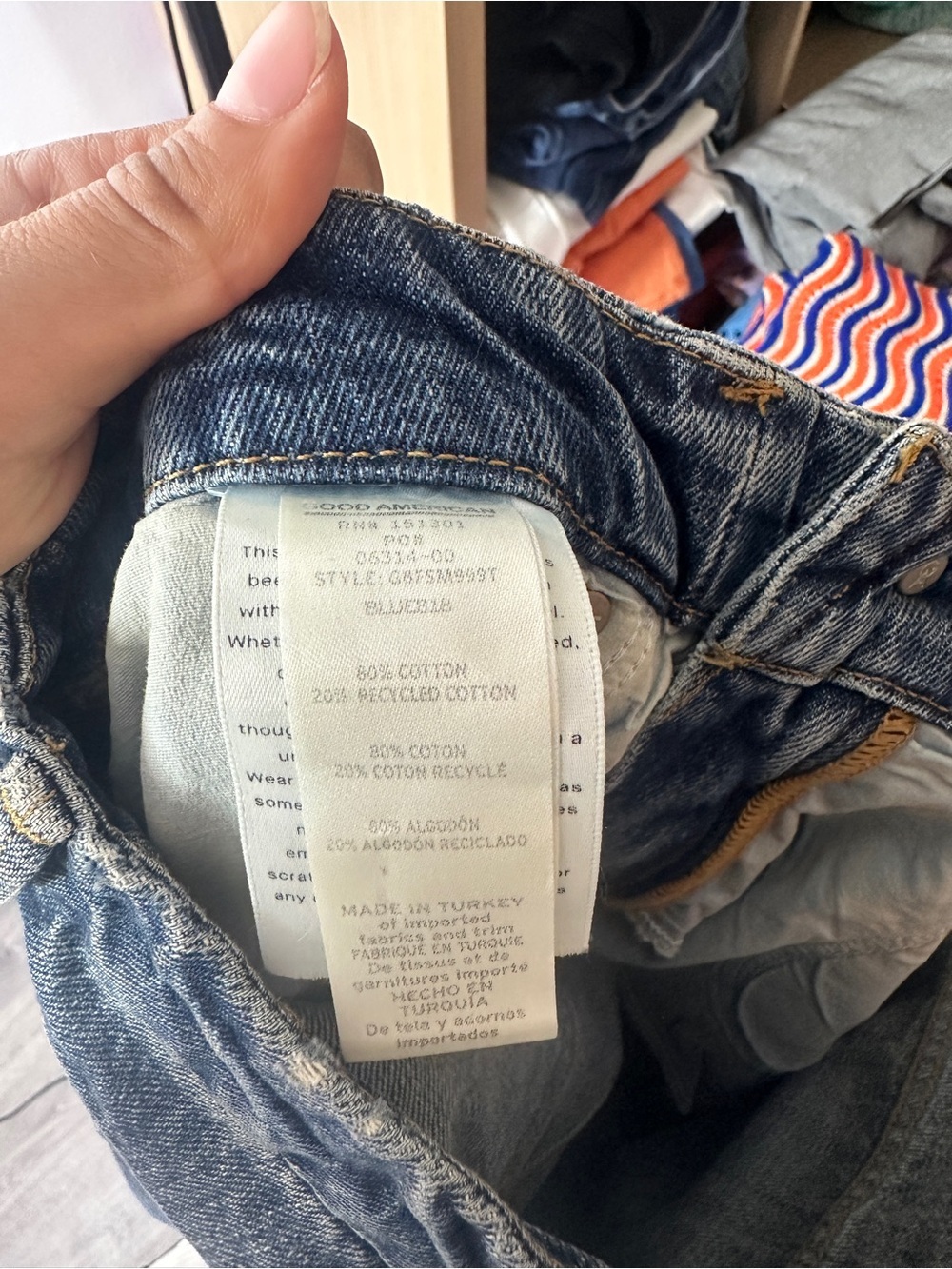 NWT Good American Good Boy Side Frayed Straight Leg Pants sz 8 - Picture 5 of 5